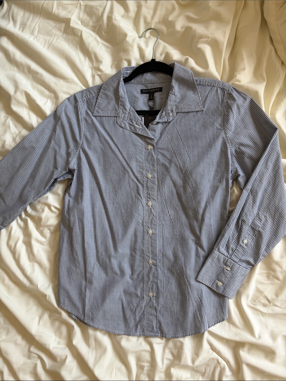 Banana Republic Blue & White Pinstripe Cotton Button-Down Shirt